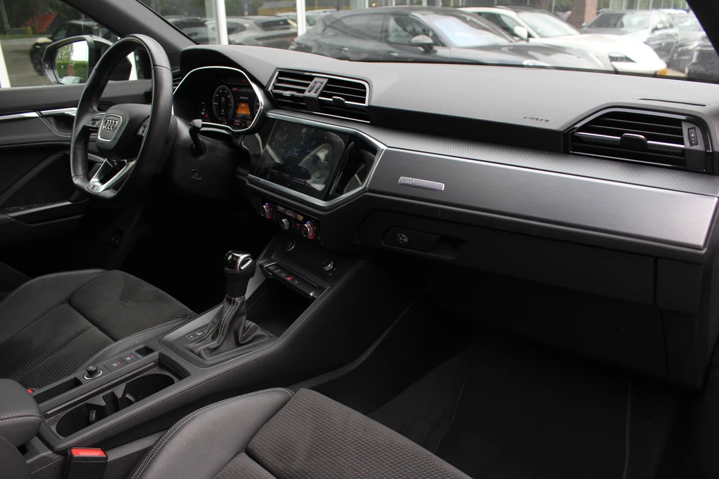 Audi Q3 – foto 16
