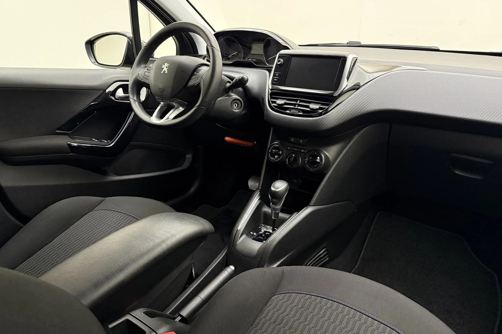 Peugeot 208 – foto 14