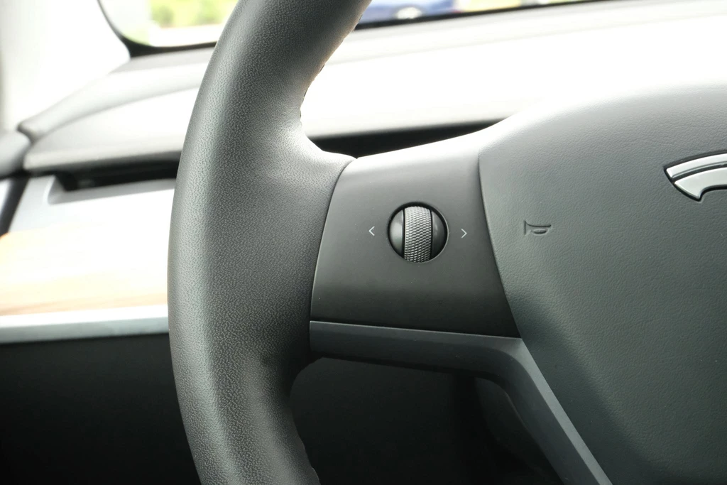 Tesla Model Y – foto 19