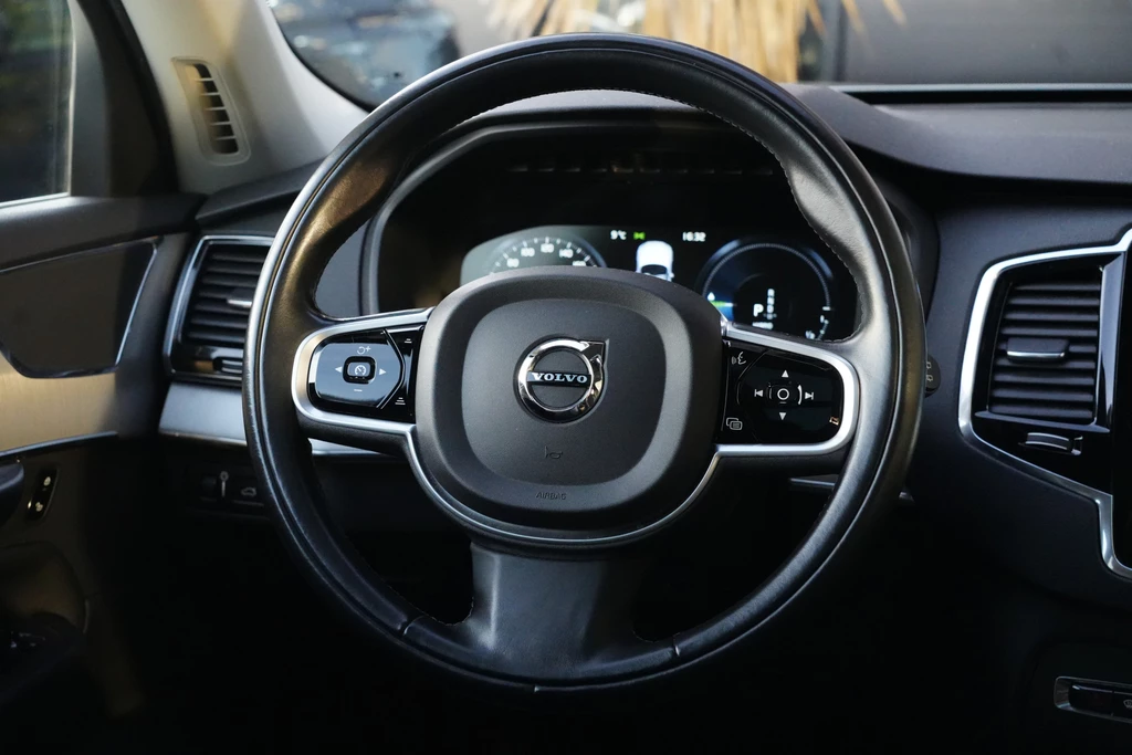 Volvo XC90 – foto 8