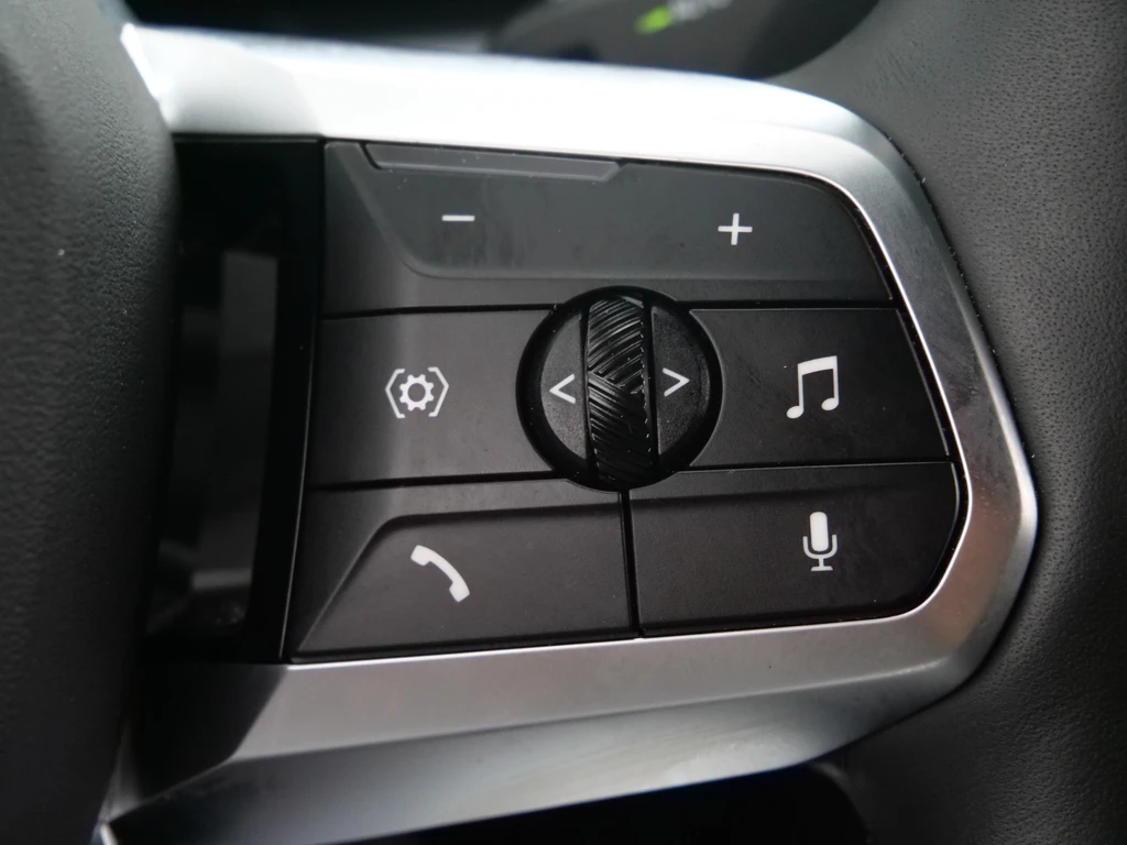 BMW iX2 – foto 18