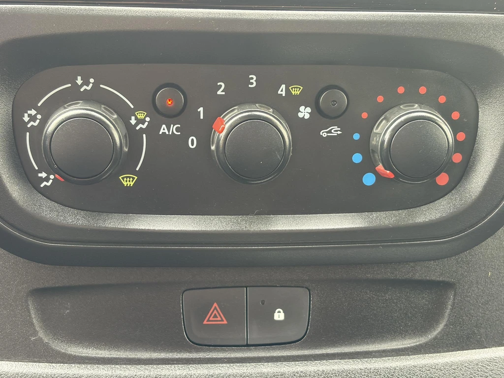 Renault Trafic – foto 14
