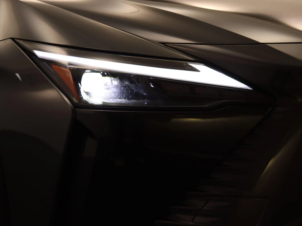 Lexus RZ – foto 22