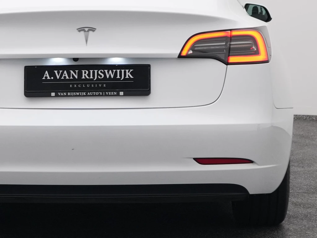 Tesla Model 3 – foto 32
