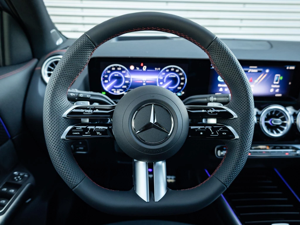 Mercedes-Benz EQA – foto 14