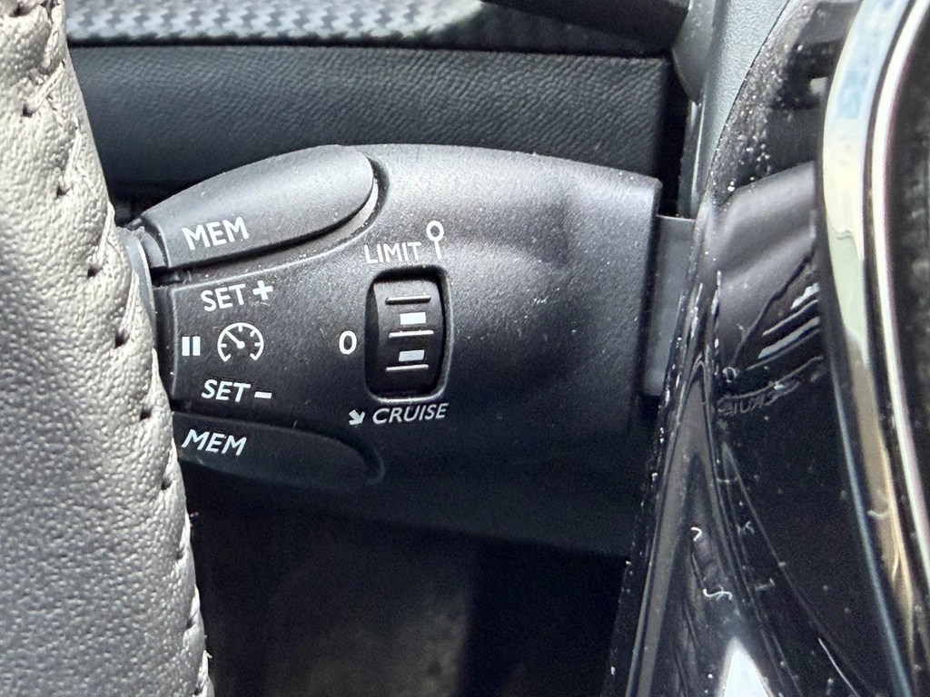 Peugeot e-2008 – foto 21