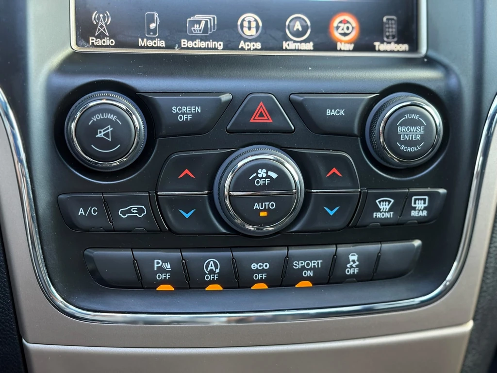 Jeep Grand Cherokee – foto 39