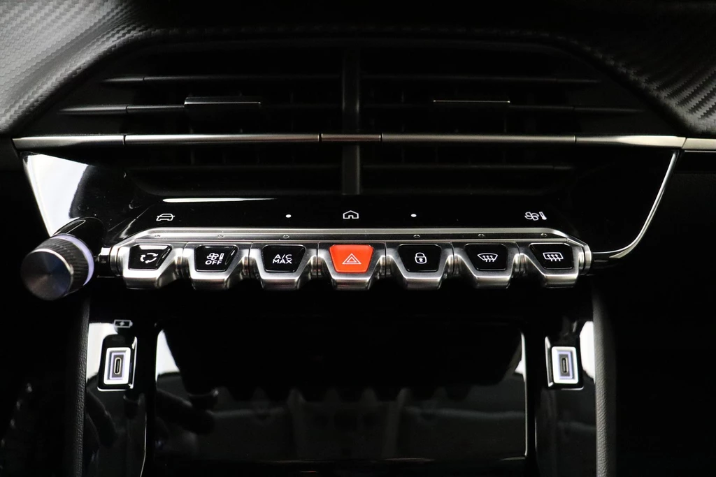 Peugeot 208 – foto 27