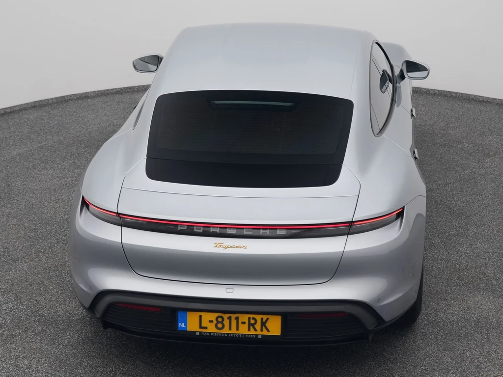 Porsche Taycan – foto 8