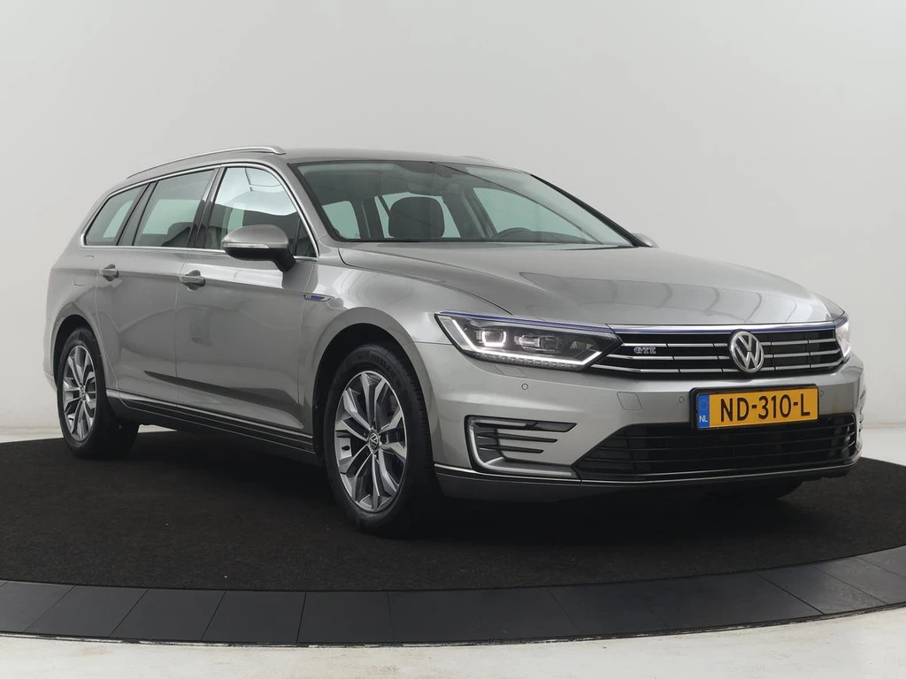 Volkswagen Passat – foto 4