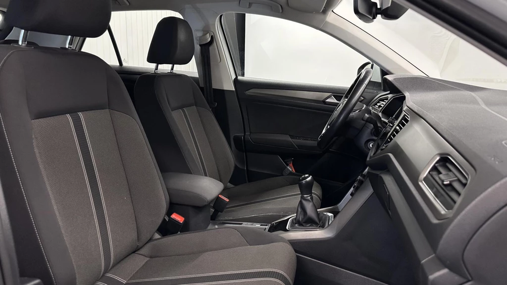 Volkswagen T-Roc – foto 10