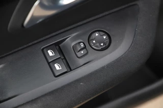 Peugeot 208 – thumbnail 11