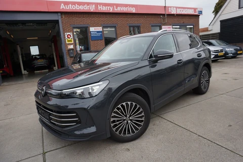 Volkswagen TIGUAN 1.5 eTSI 150 pk DSG-7 Elegance Navigatie IQ.licht El.achterklp