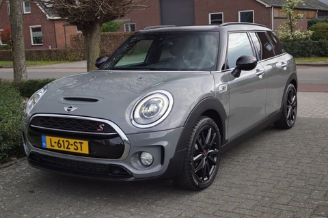 MINI Clubman 2.0 Cooper S Pepper (192pk) HUD/18inch/Keyless/LED/ACC/Sfeerverlichting