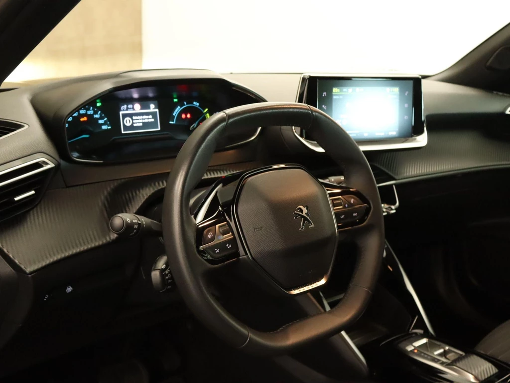 Peugeot e-2008 – foto 12