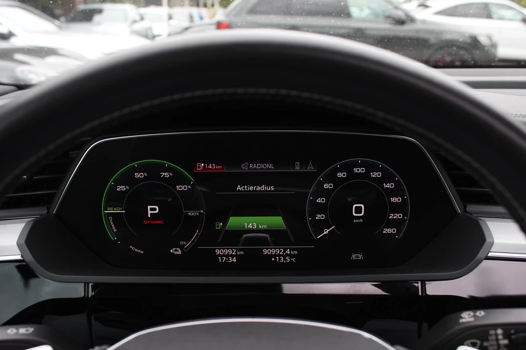 Audi e-tron – foto 19