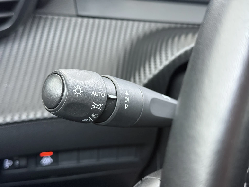 Peugeot e-208 – foto 27