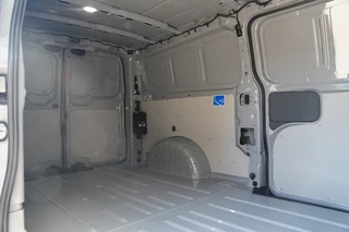 Ford E-Transit Custom – thumbnail 13