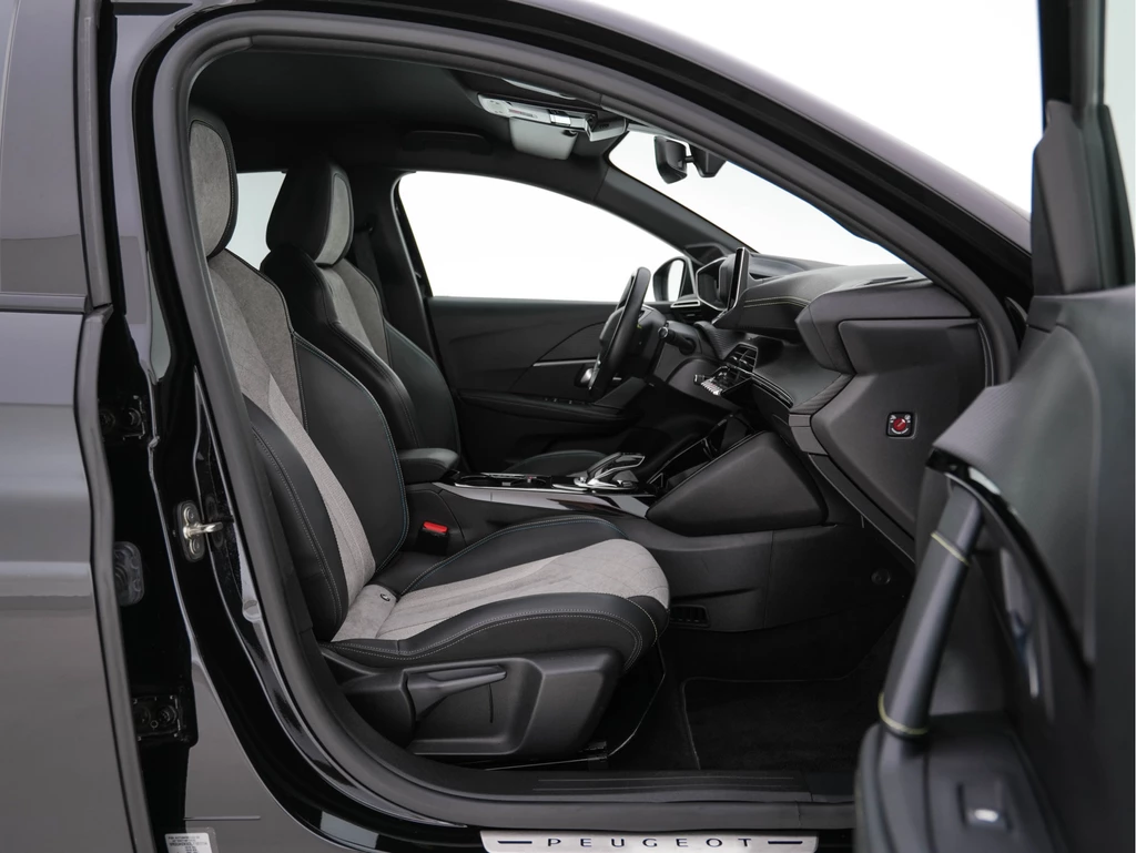 Peugeot e-208 – foto 11