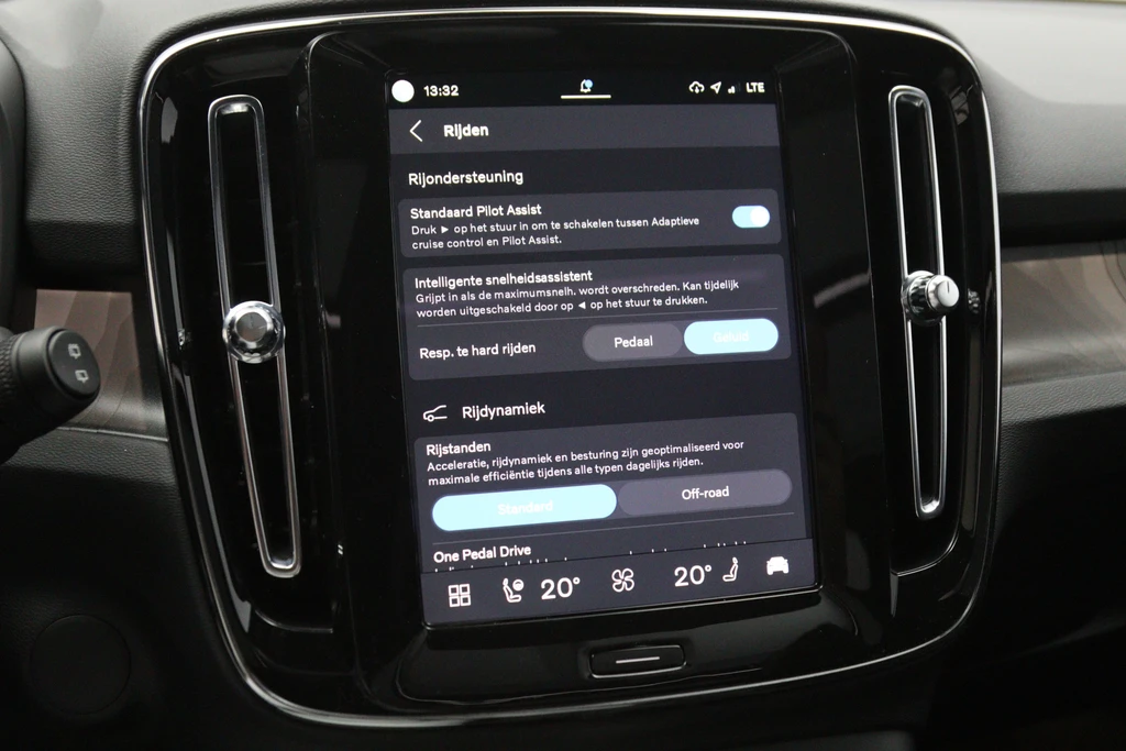 Volvo XC40 – foto 32
