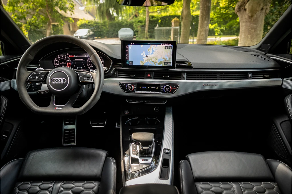 Audi RS4 – foto 14