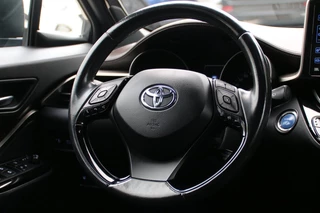 Toyota C-HR – thumbnail 11
