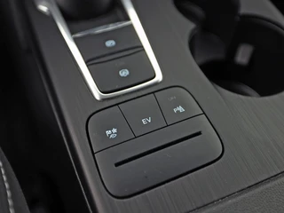 Ford Kuga – thumbnail 22