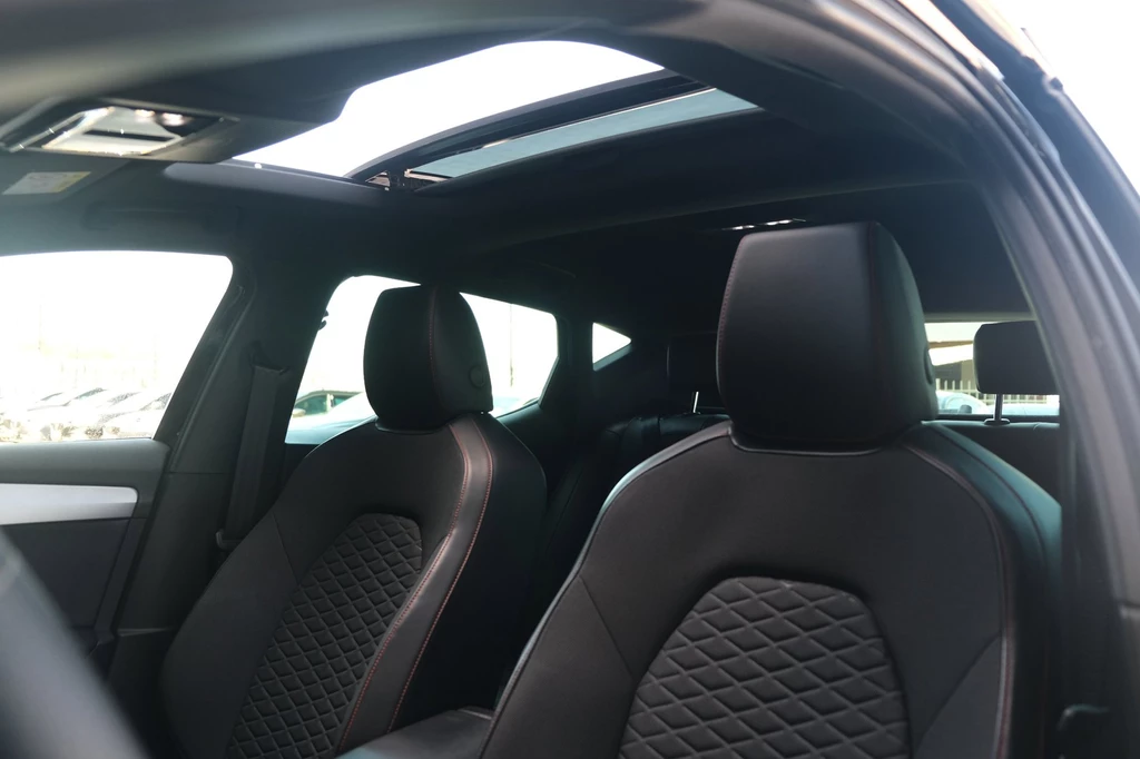 SEAT Leon – foto 10