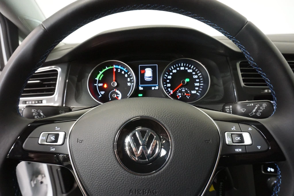 Volkswagen e-Golf – foto 10