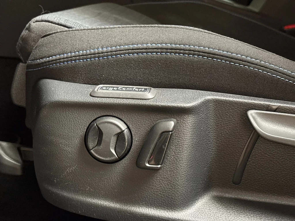 Volkswagen Passat – foto 24