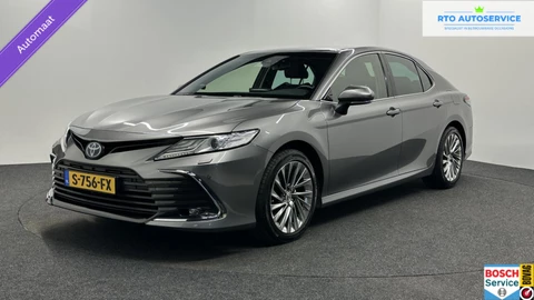 Toyota Camry 2.5 Hybrid Business Intro CAMERA CARPLAY NAVI LEER ECC ADAPTIEF CRUISE.