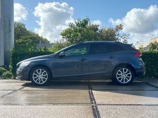 Volvo V40 – thumbnail 3