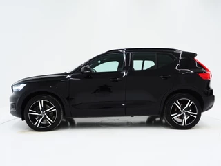 Volvo XC40 – thumbnail 2