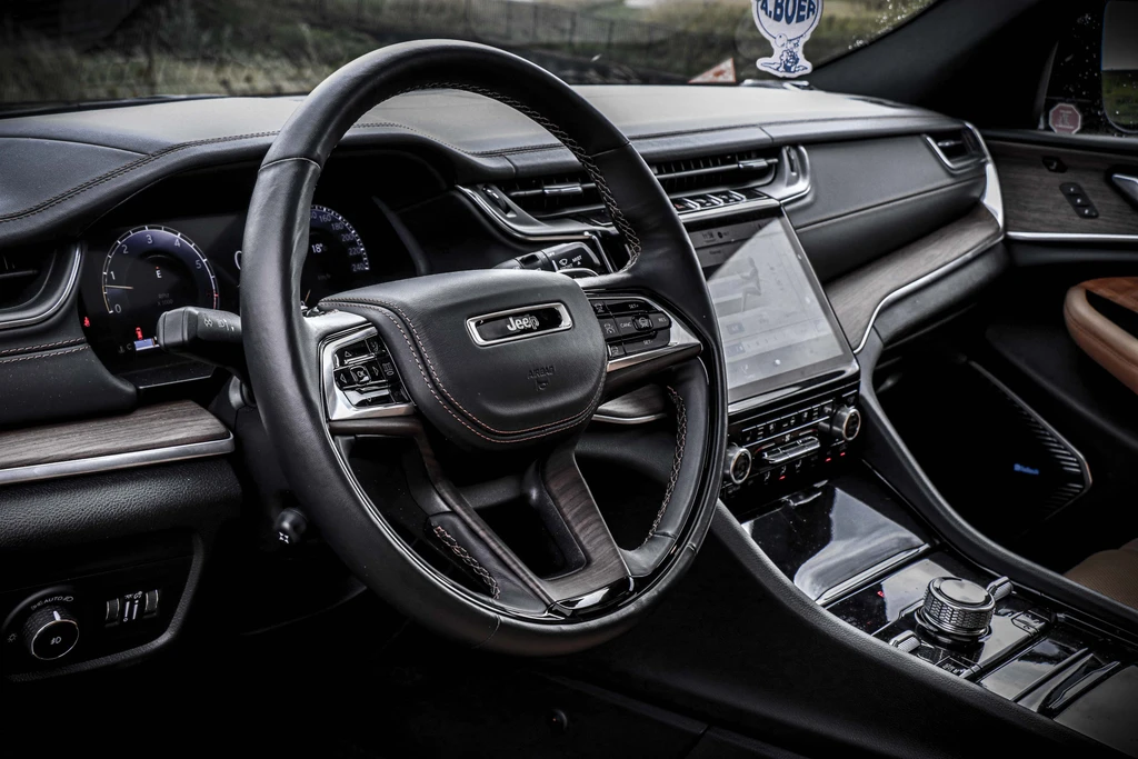 Jeep Grand Cherokee – foto 24