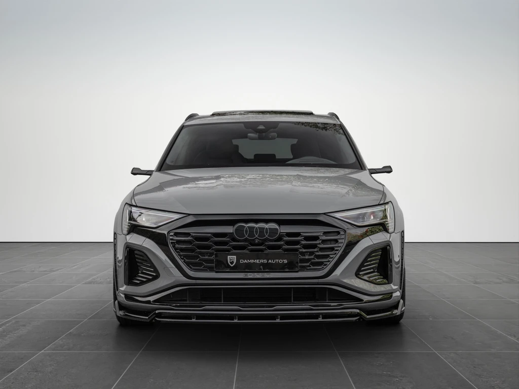 Audi Q8 Sportback e-tron – foto 10
