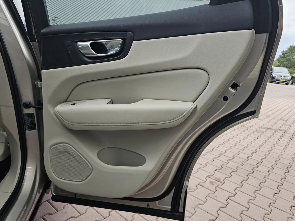 Volvo XC60 – foto 23