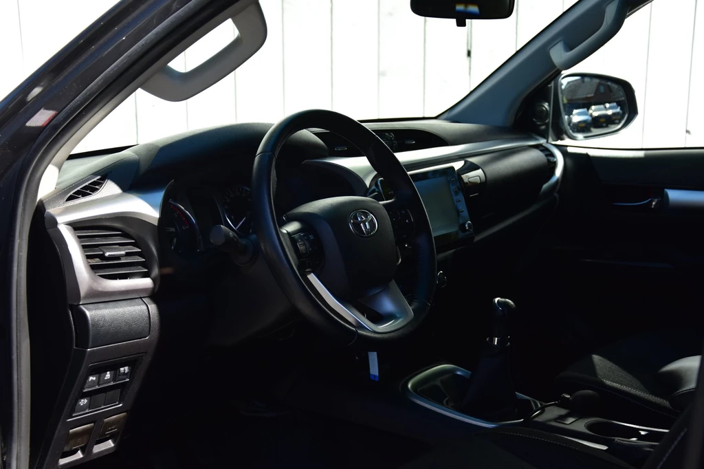 Toyota Hilux – foto 8