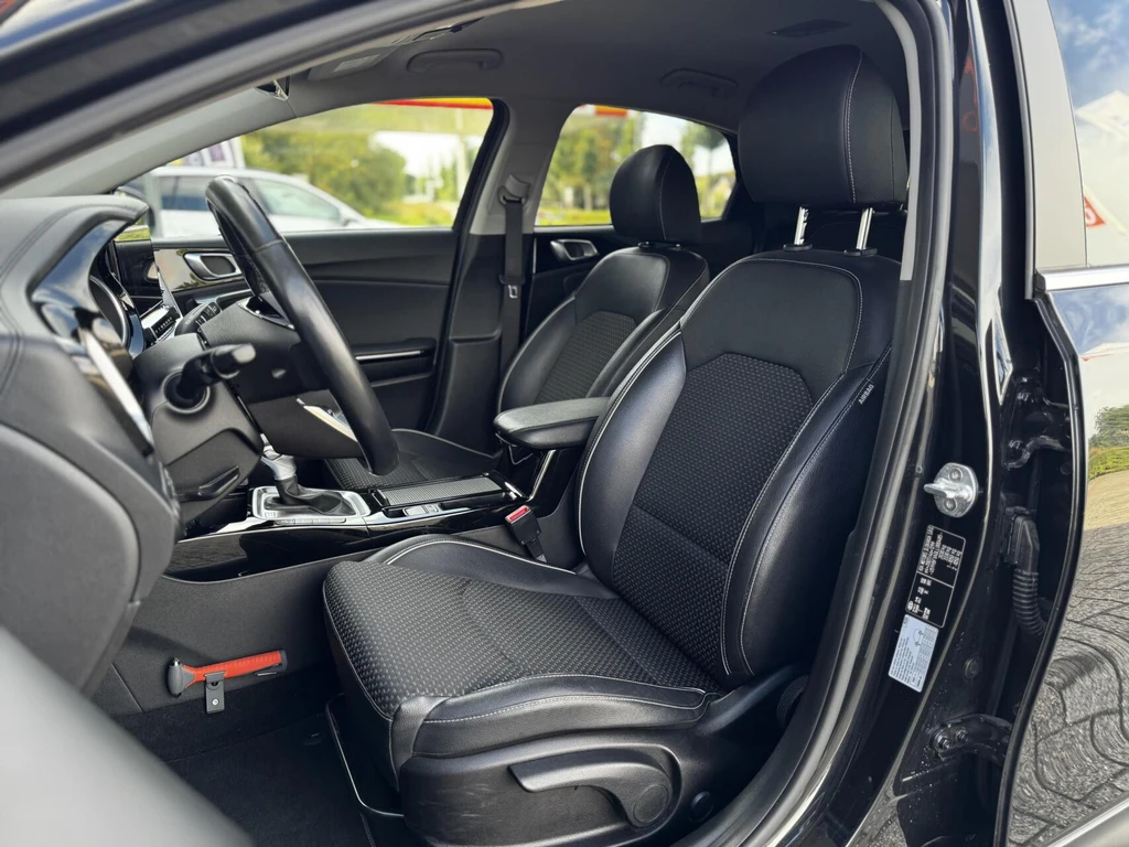Kia XCeed – foto 9