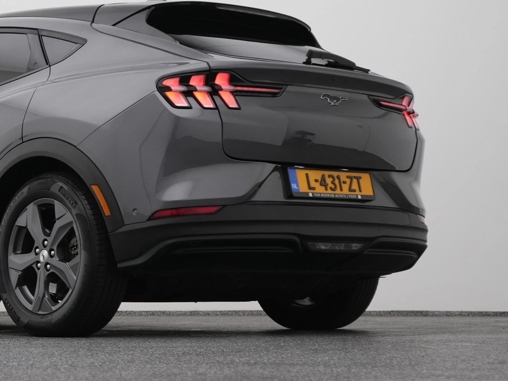 Ford Mustang Mach-E – foto 5