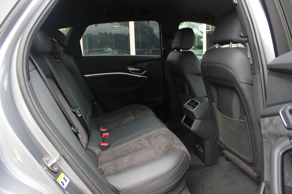 Audi e-tron – foto 15