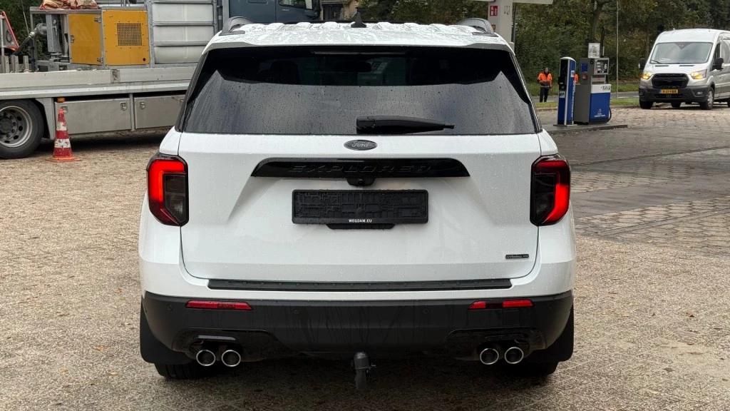 Ford Explorer – foto 4