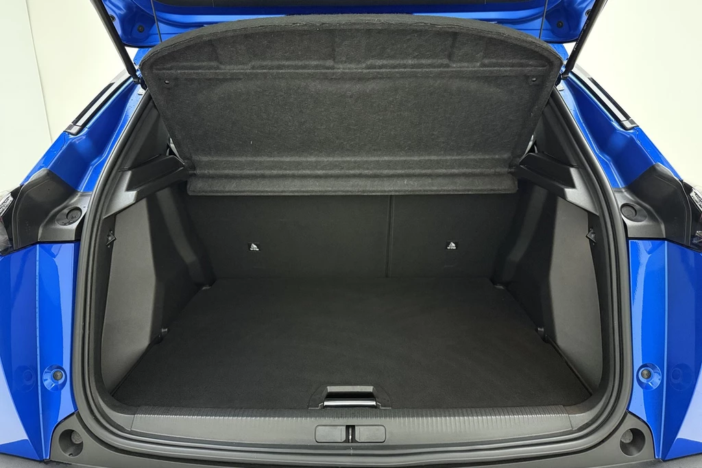 Peugeot e-2008 – foto 12
