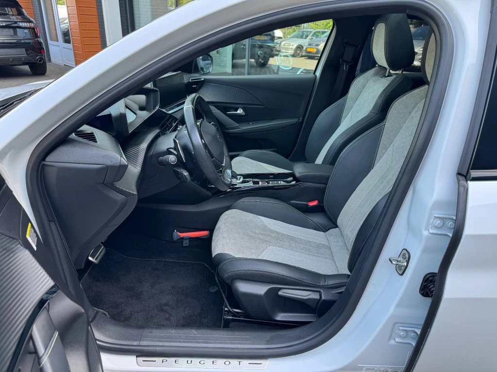Peugeot 208 – foto 20