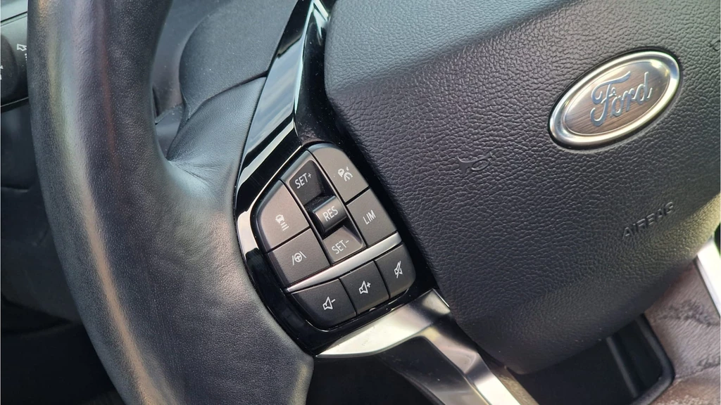 Ford Explorer – foto 19