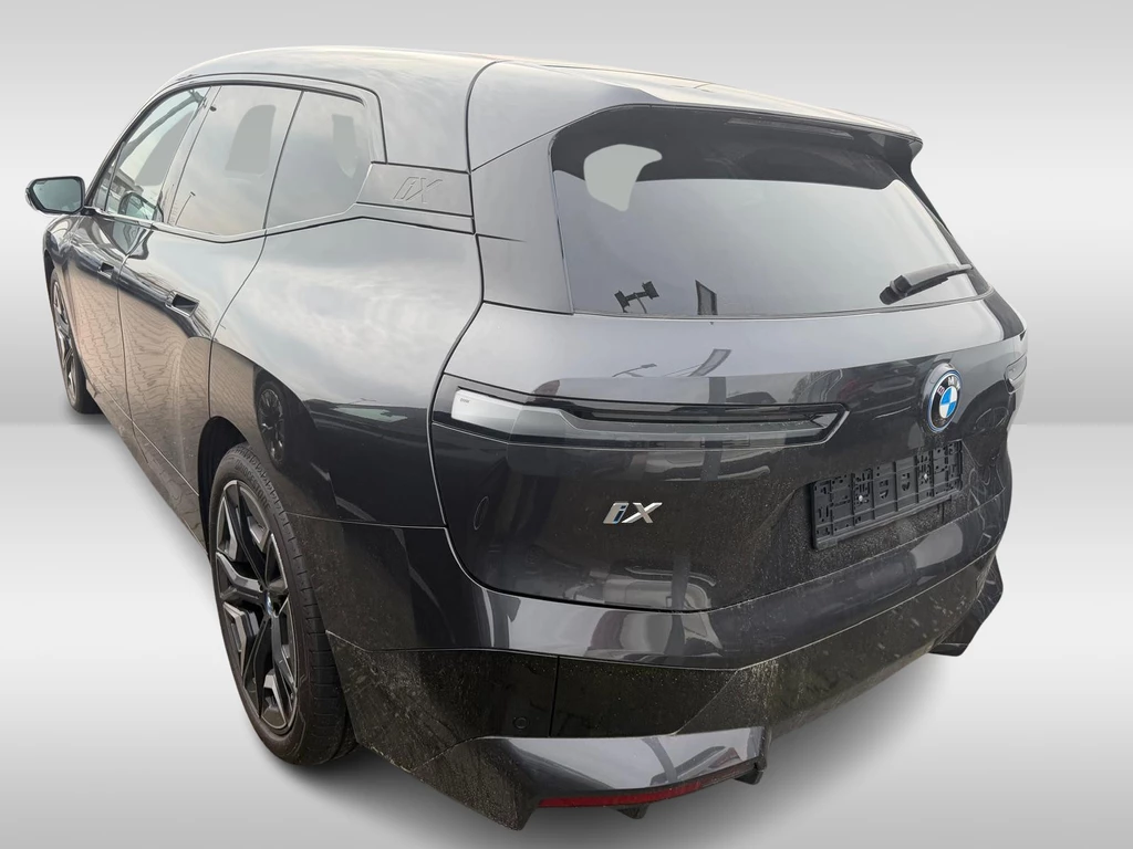 BMW iX – foto 2