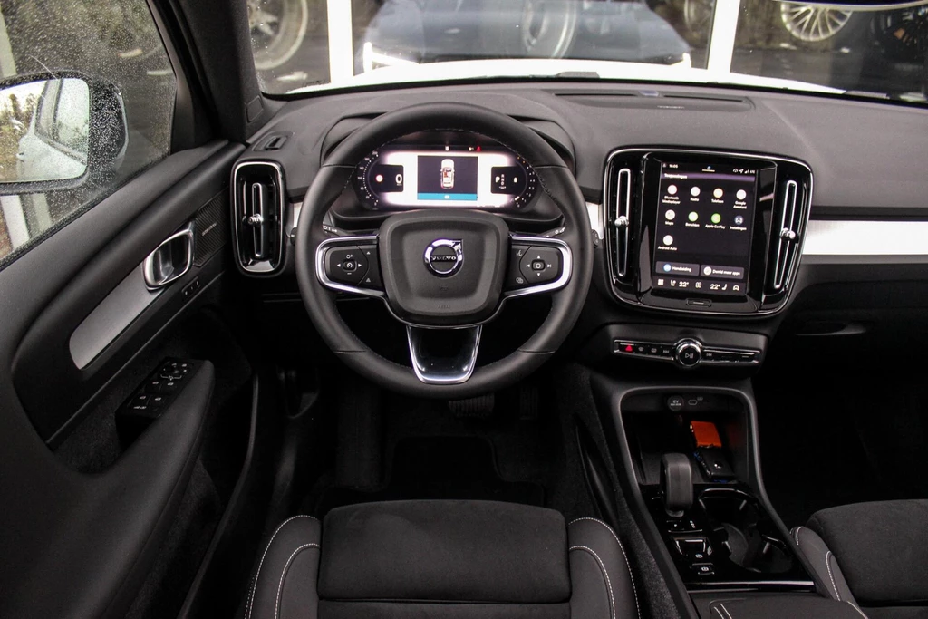 Volvo XC40 – foto 15