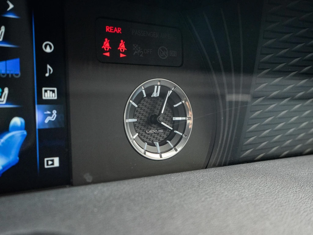 Lexus LC – foto 23