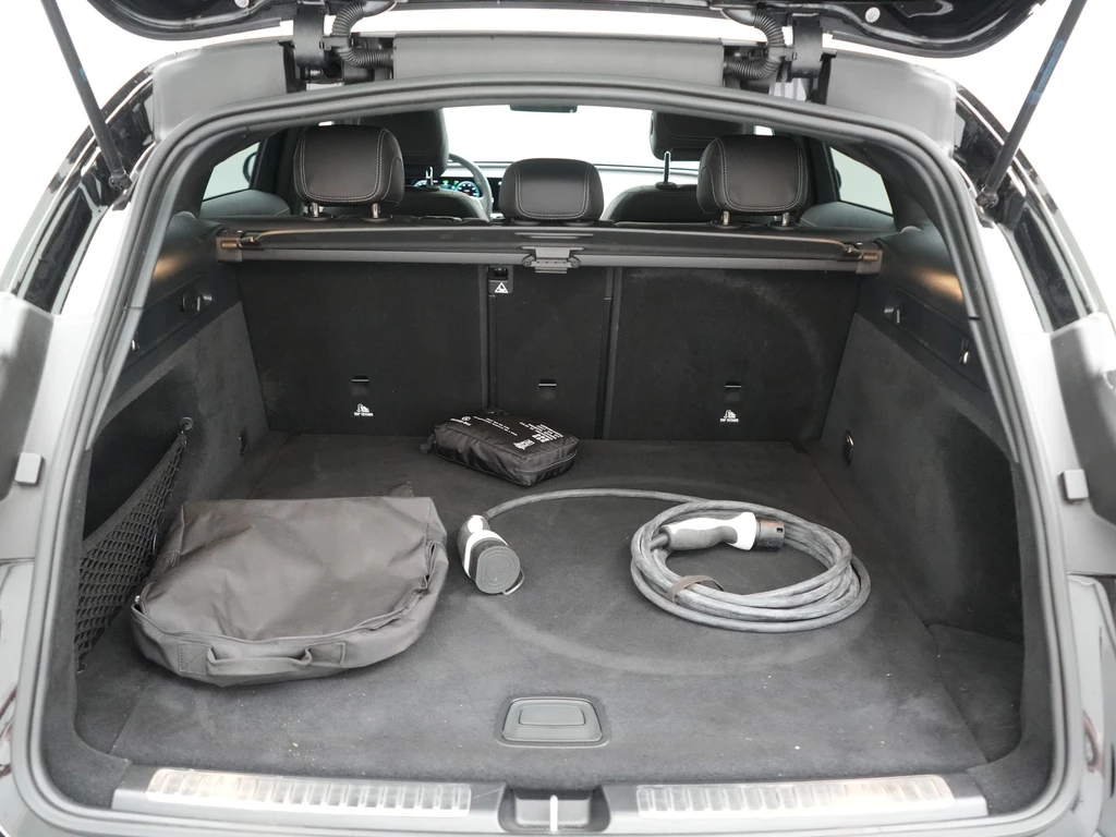 Mercedes-Benz EQC – foto 34