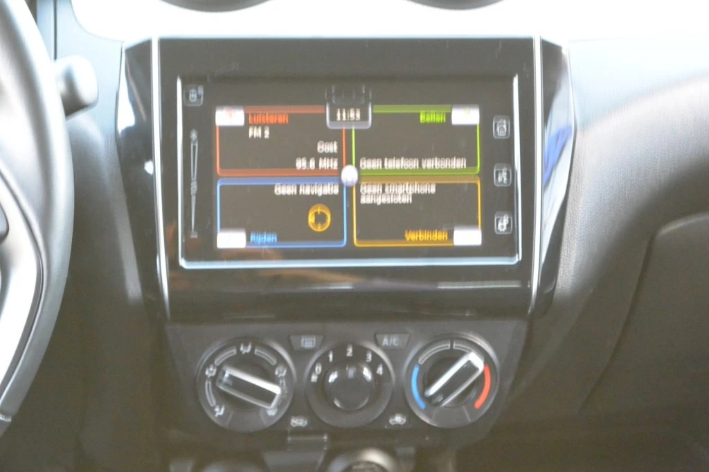 Suzuki Swift – foto 21