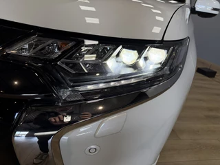 Mitsubishi Outlander – thumbnail 9
